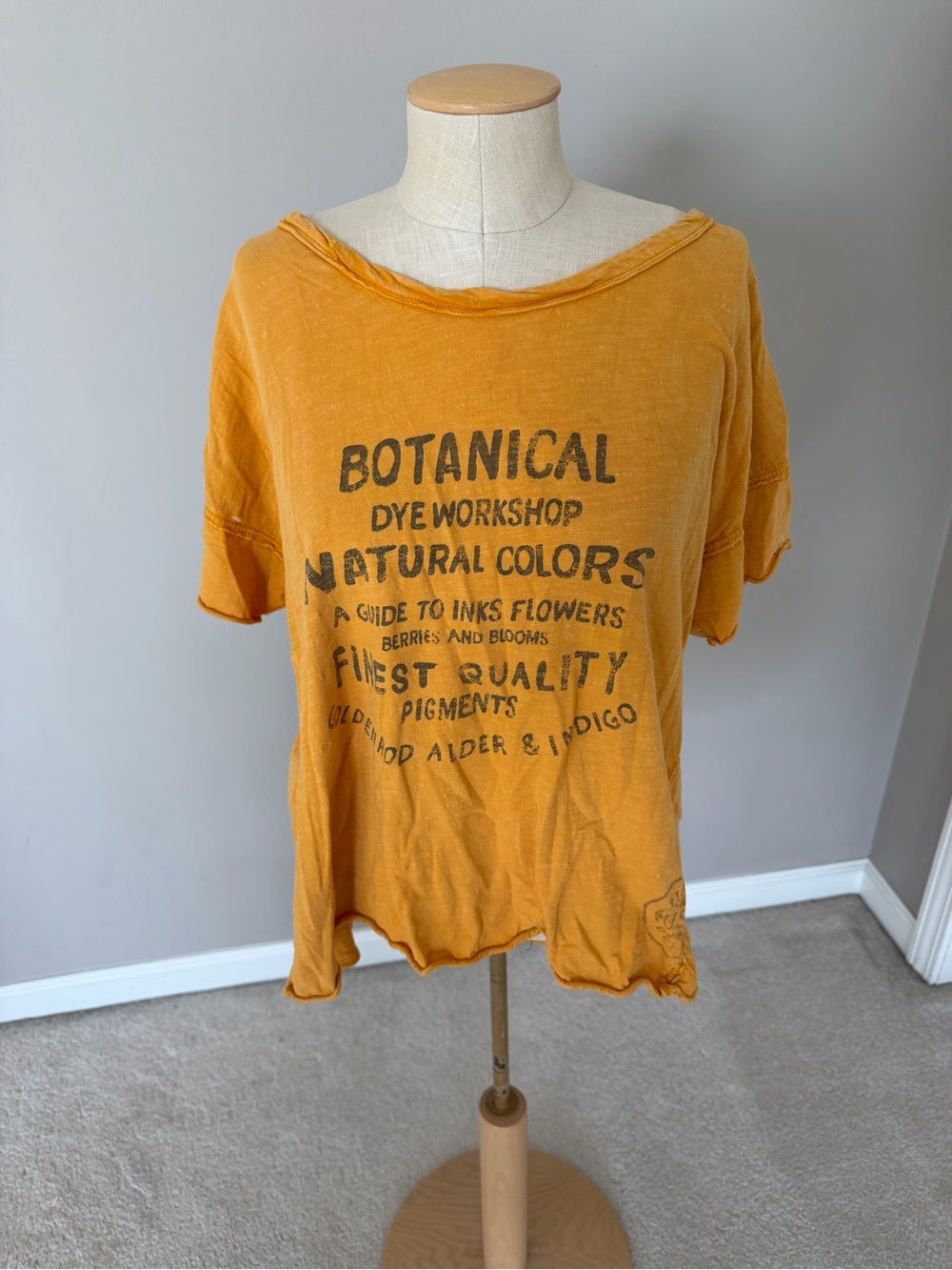 Pilcro Botanical Dye Workshop Natural Colors Graphic Tee - Orange